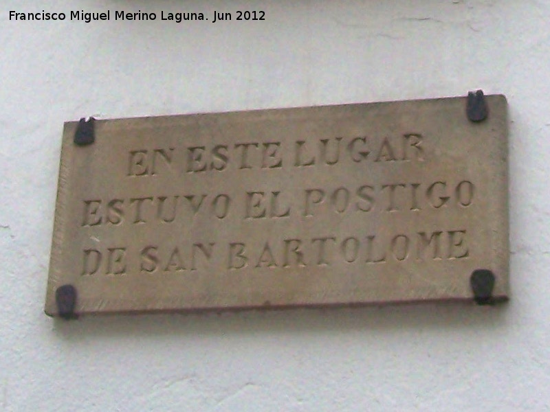 Puerta de San Bartolom - Puerta de San Bartolom. Placa