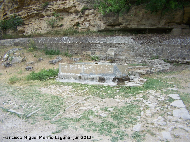 Fuente de la Corregidora - Fuente de la Corregidora. Suelo empedrado