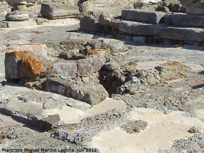 Baelo Claudia. Templo de Isis - Baelo Claudia. Templo de Isis. Hogar