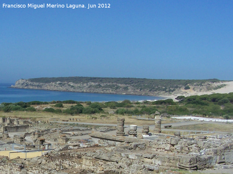 Punta Camarinal - Punta Camarinal. Al pie las ruinas de Baelo Claudia