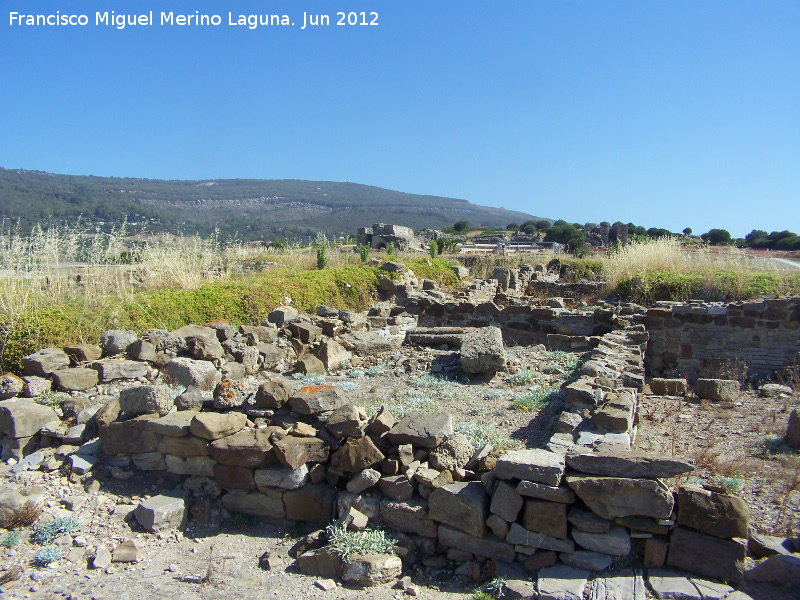 Baelo Claudia. Fbrica de Salazn al Norte del Decumanus Maximus - Baelo Claudia. Fbrica de Salazn al Norte del Decumanus Maximus. 