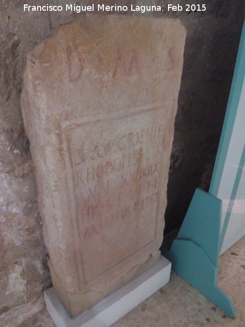 Historia de Ibros - Historia de Ibros. Estela funeraria siglo I-II. Museo Arqueolgico de Linares