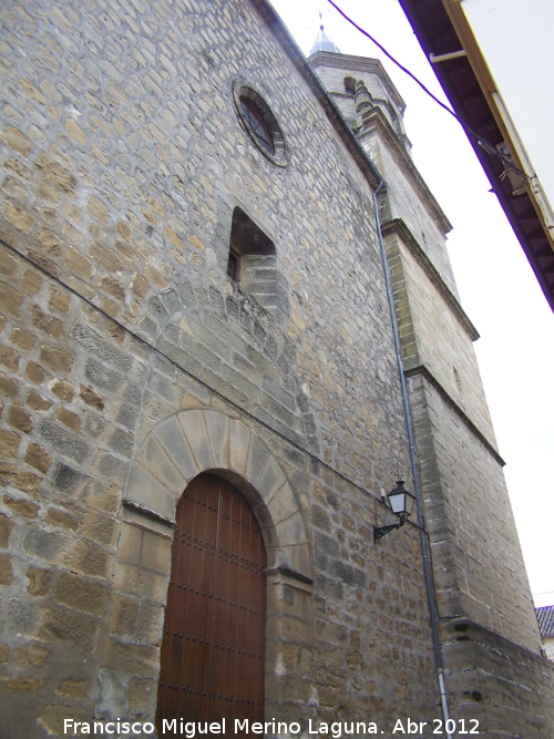 Iglesia de San Pedro y San Pablo - Iglesia de San Pedro y San Pablo. Lateral
