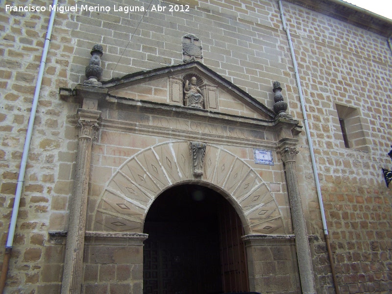 Iglesia de San Pedro y San Pablo - Iglesia de San Pedro y San Pablo. Portada