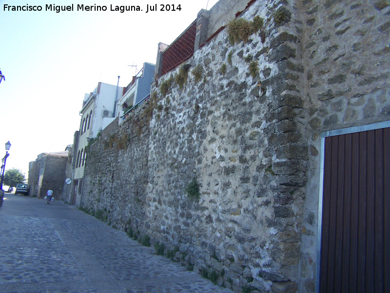 Murallas de Iznatoraf - Murallas de Iznatoraf. Paseo de las Torres