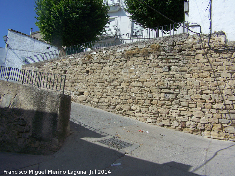 Murallas de Iznatoraf - Murallas de Iznatoraf. Continuacin de la Cava