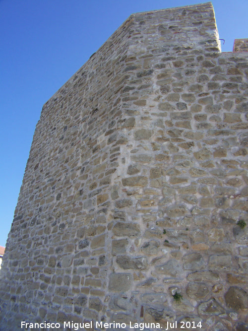 Murallas de Iznatoraf - Murallas de Iznatoraf. Torren de la Puerta de la Virgen del Postigo