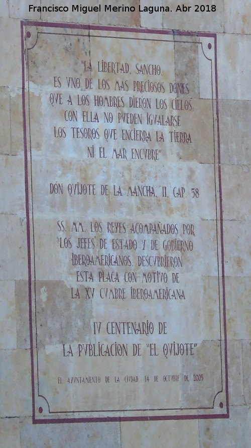 Miguel de Cervantes Saavedra - Miguel de Cervantes Saavedra. Placa del IV centenario de la publicacin del Quijote. Universidad de Salamanca