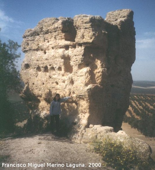Castillo de Estivel o Las Huelgas - Castillo de Estivel o Las Huelgas. Torren macizo de argamasa
