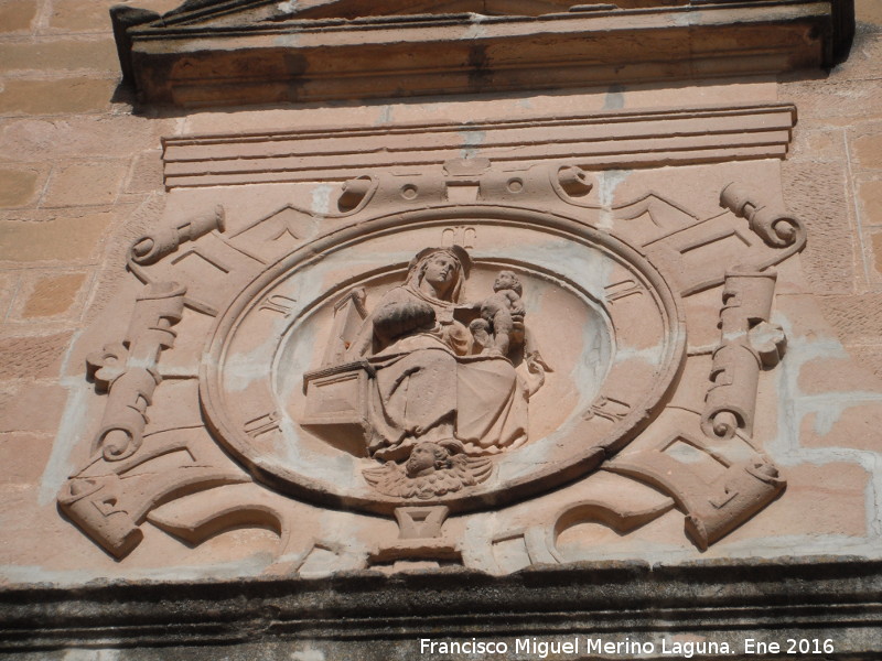 Iglesia de la Encarnacin - Iglesia de la Encarnacin. Relieve de la Virgen de la Encarnacin