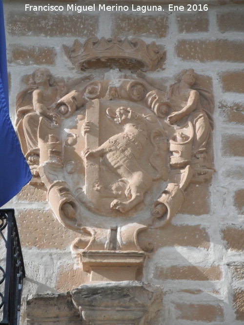 Palacio de Jabalquinto - Palacio de Jabalquinto. Escudo derecho