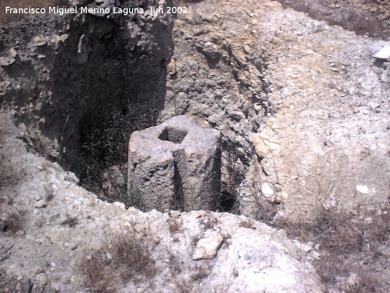 Almazara romana de Cutara - Almazara romana de Cutara. Primera pesa