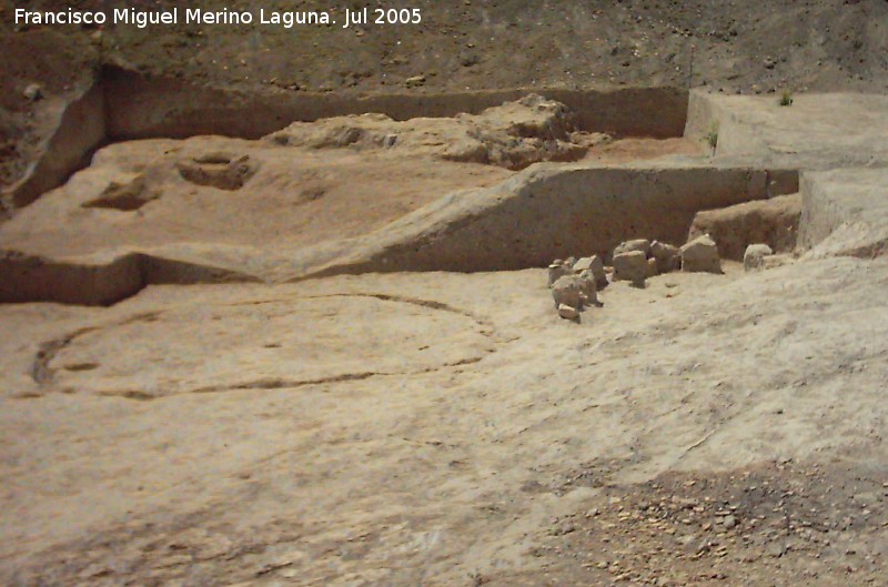 Marroques Bajos - Marroques Bajos. Construccin circular de piedra al lado derecho de la cabaa pequea circular en el quinto anillo