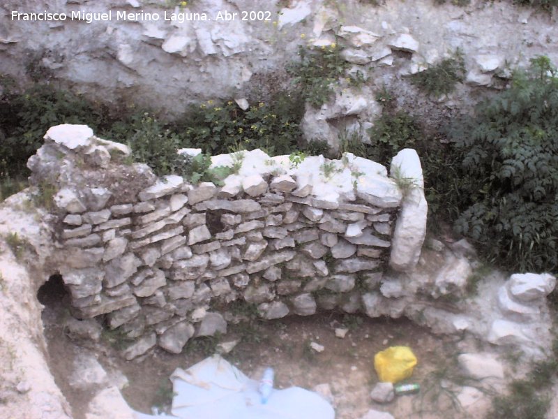 Marroques Bajos - Marroques Bajos. Bastin circular para defender una puerta de la muralla del cuarto anillo se puede apreciar la entrada