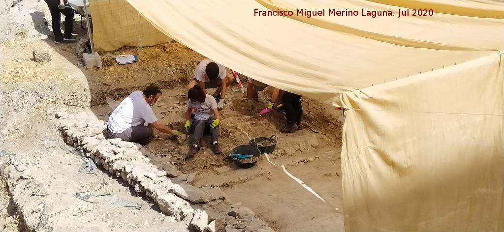 Marroqu�es Bajos - Marroqu�es Bajos. Excavando la casa musulmana del anillo 0