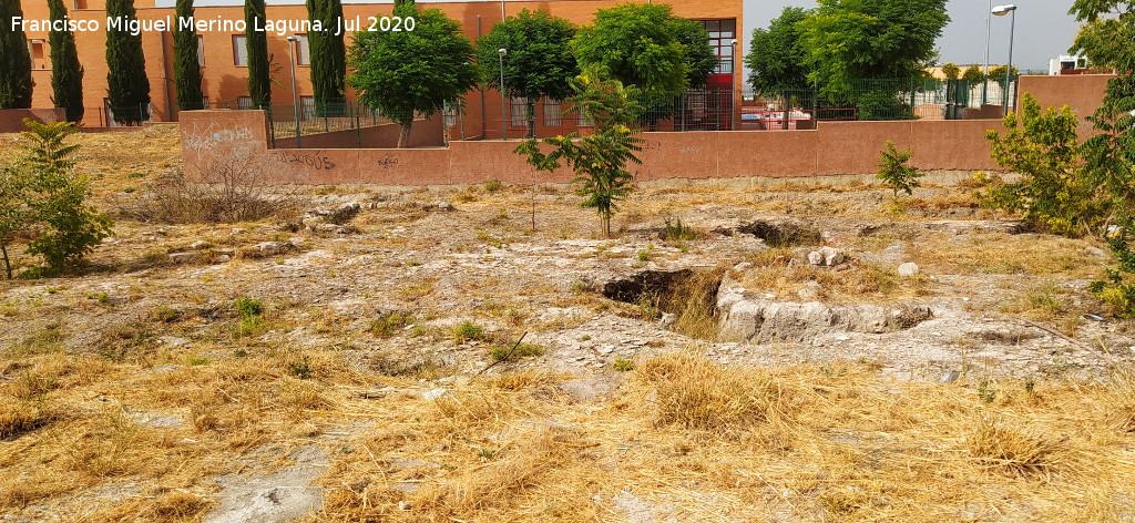 Marroqu�es Bajos - Marroqu�es Bajos. Restos en la Calle Canarias