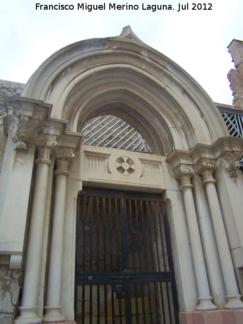 Catedral de Santa Mara la Vieja - Catedral de Santa Mara la Vieja. Puerta lateral