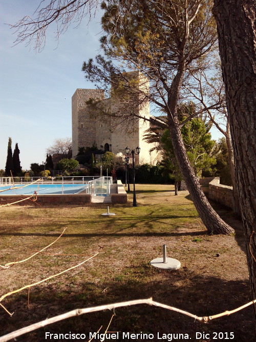 Castillo de Abrehuy - Castillo de Abrehuy. Zona de la piscina del parador