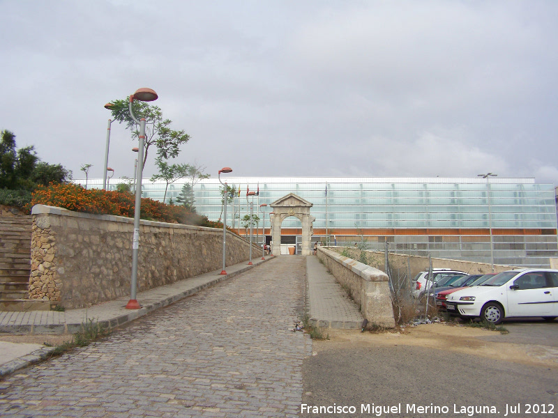 Cuartel de Antiguones - Cuartel de Antiguones. 