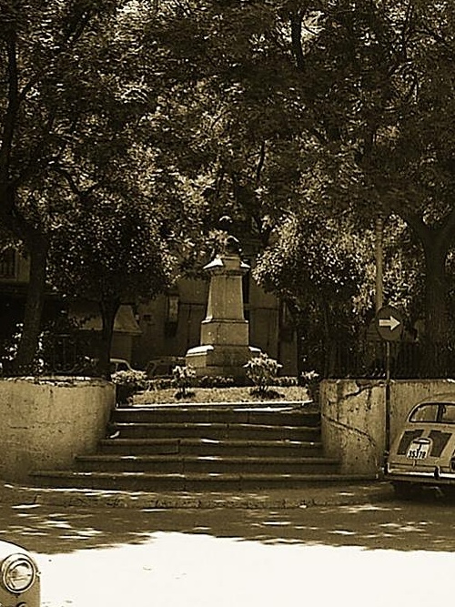 Monumento a Bernardo Lpez - Monumento a Bernardo Lpez. Foto antigua