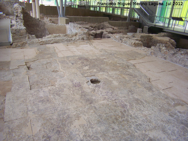 Termas Romanas - Termas Romanas. Pavimento de la sala fra