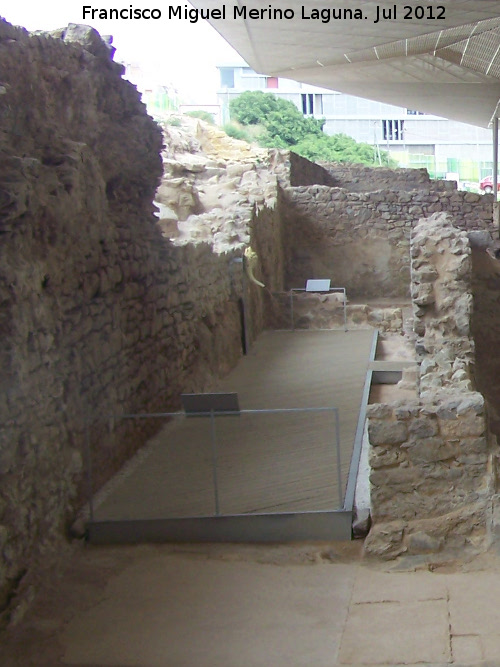 Termas Romanas - Termas Romanas. Acceso desde el peristilo