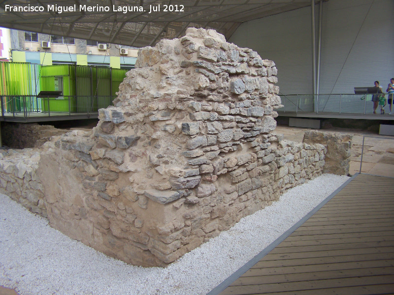 Termas Romanas - Termas Romanas. Esquina del acceso a las termas desde el peristilo