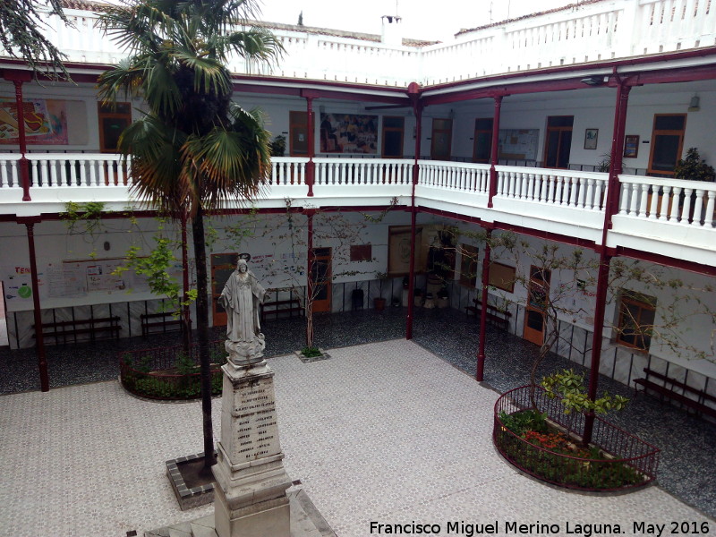 Colegio San Antonio de Padua - Colegio San Antonio de Padua. Patio