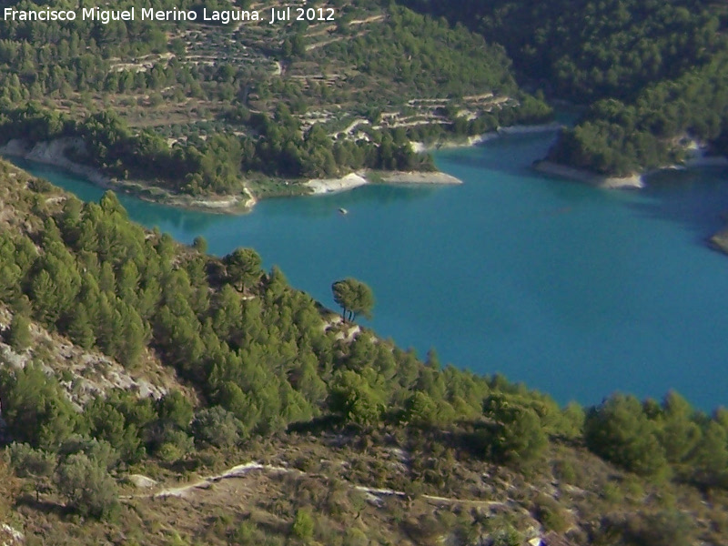 Pantano de Guadalest - Pantano de Guadalest. Colas del pantano