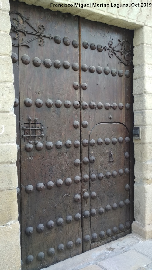 Puerta - Puerta. Calle Gins Gmez - beda