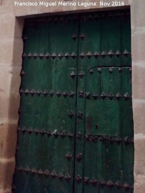 Puerta - Puerta. Calle Molinos - Baeza