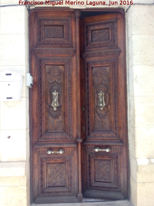 Puerta - Puerta. Calle Alamillo - Navas de San Juan