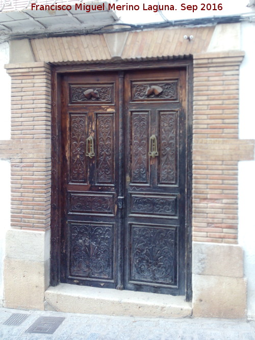 Puerta - Puerta. Calle Trascastillo - Pegalajar