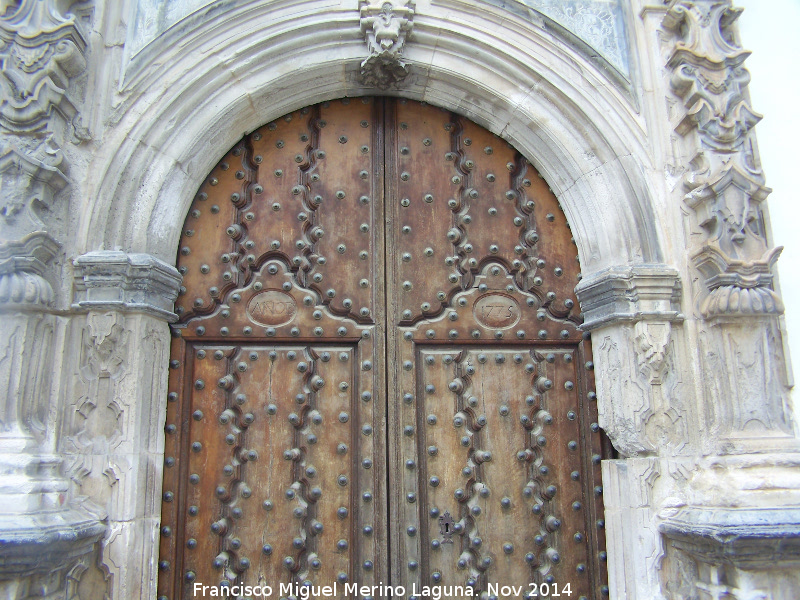 Puerta - Puerta. Iglesia de las Angustias - Priego de Crdoba