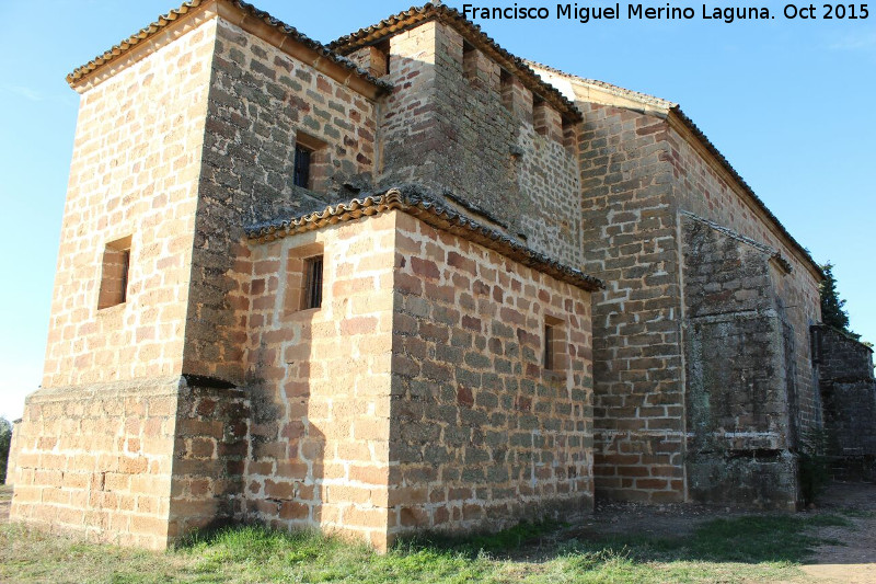 Ermita de la Virgen de la Encina - Ermita de la Virgen de la Encina. Lateral con el torren medieval