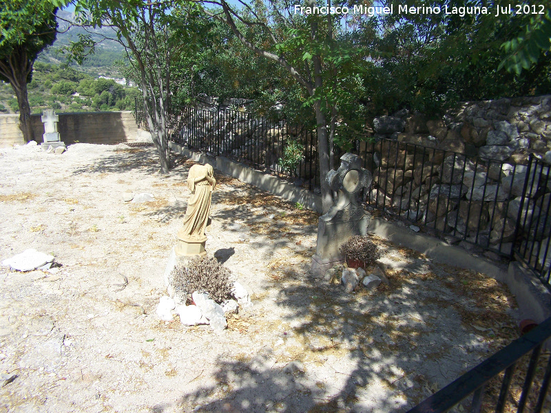 Cementerio de Guadalest - Cementerio de Guadalest. Tumbas