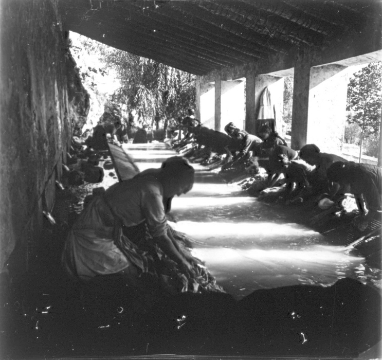 Lavadero del Nacimiento - Lavadero del Nacimiento. Foto de Arturo Cerd y Rico 1910
