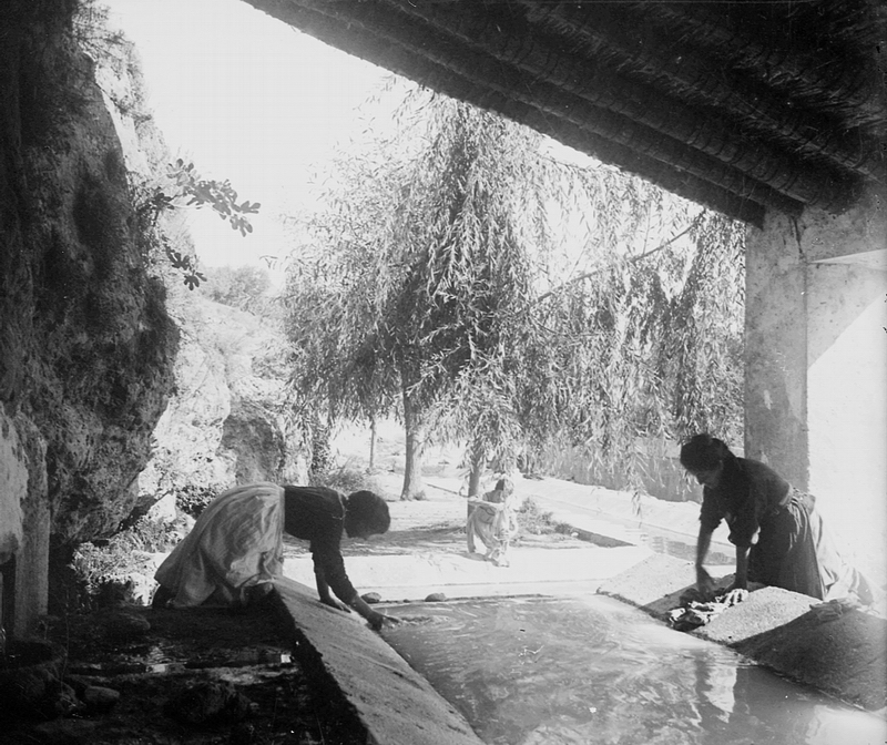 Lavadero del Nacimiento - Lavadero del Nacimiento. Foto de Arturo Cerd y Rico 1910
