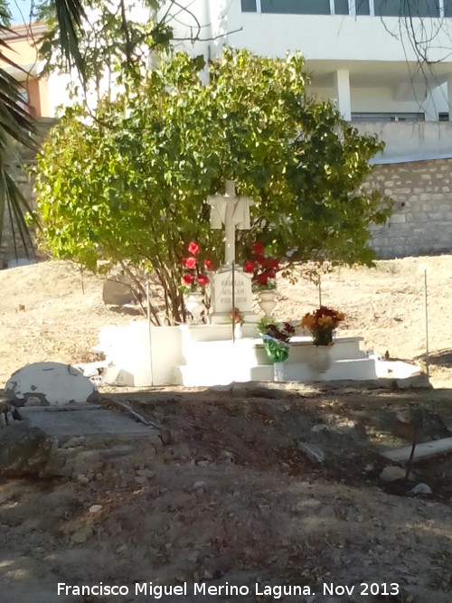 Cementerio de San Eufrasio - Cementerio de San Eufrasio. Tumbas en la tierra