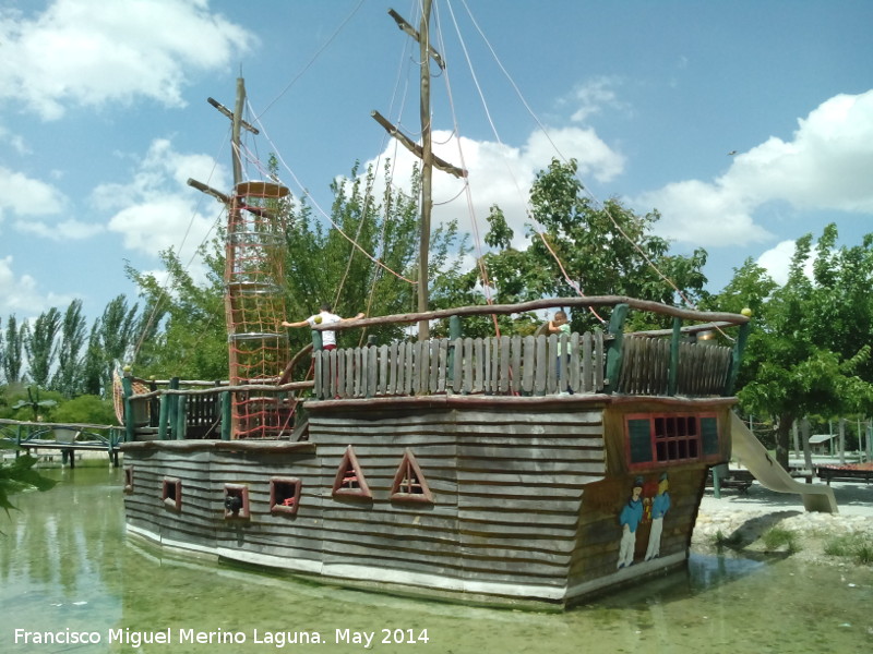 Ciudad de Los Nios - Ciudad de Los Nios. Barco