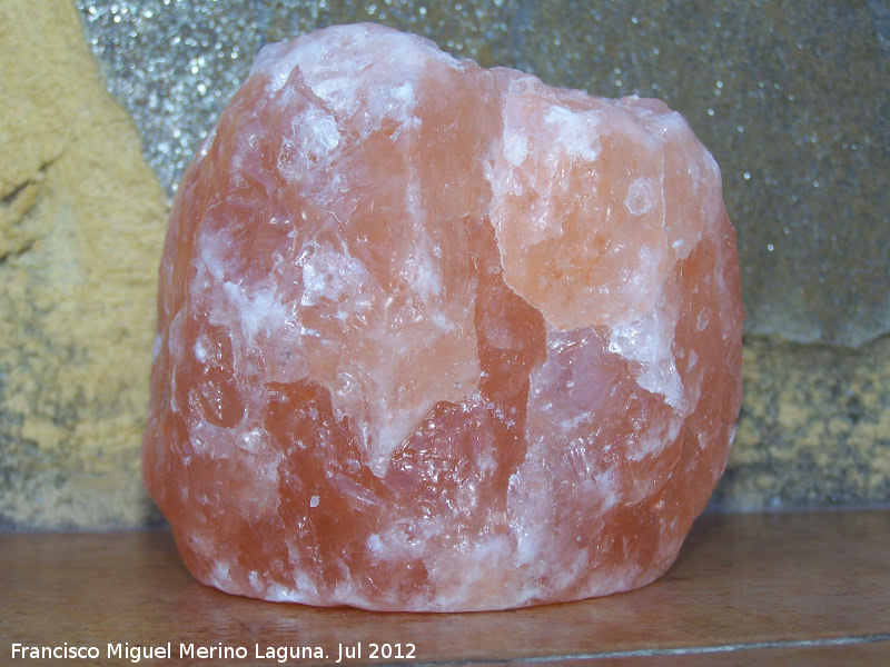 Piedra de Sal Rosada del Himalaya - Piedra de Sal Rosada del Himalaya. 