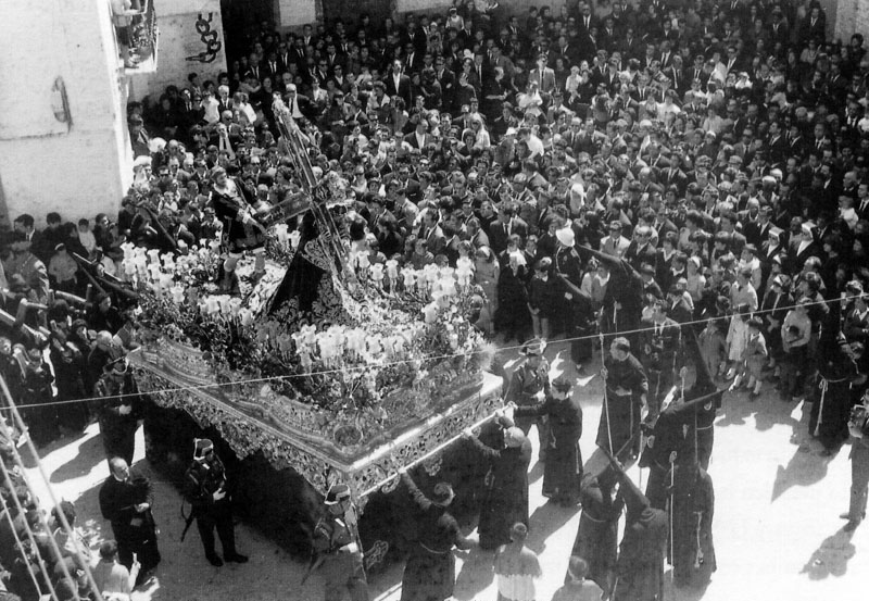 Nuestro Padre Jess Nazareno - El Abuelo - Nuestro Padre Jess Nazareno - El Abuelo. Nuestro Padre Jess de regreso a la Merced 1961