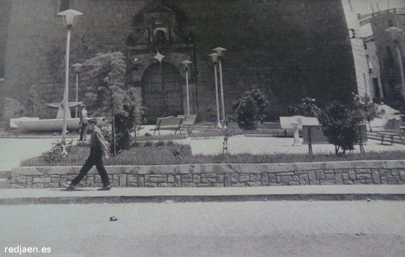 Plaza de la Iglesia - Plaza de la Iglesia. Foto antigua