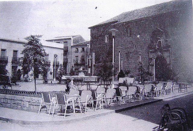 Plaza de la Iglesia - Plaza de la Iglesia. Foto antigua