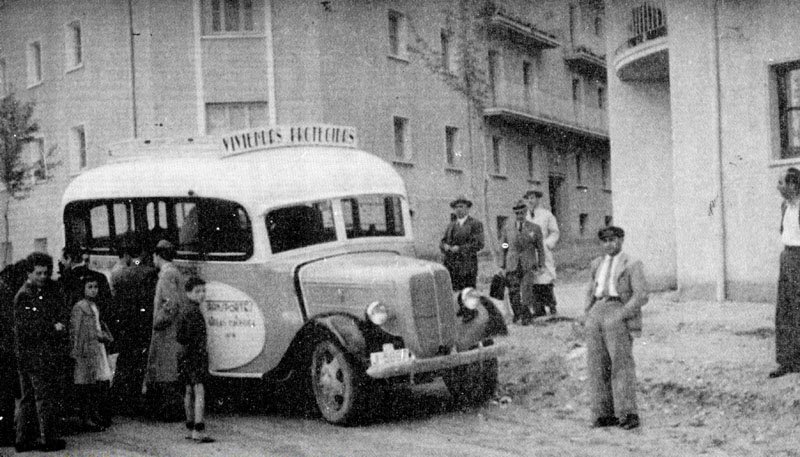 Estacin de Autobuses - Estacin de Autobuses. Primitivos autobuses urbanos