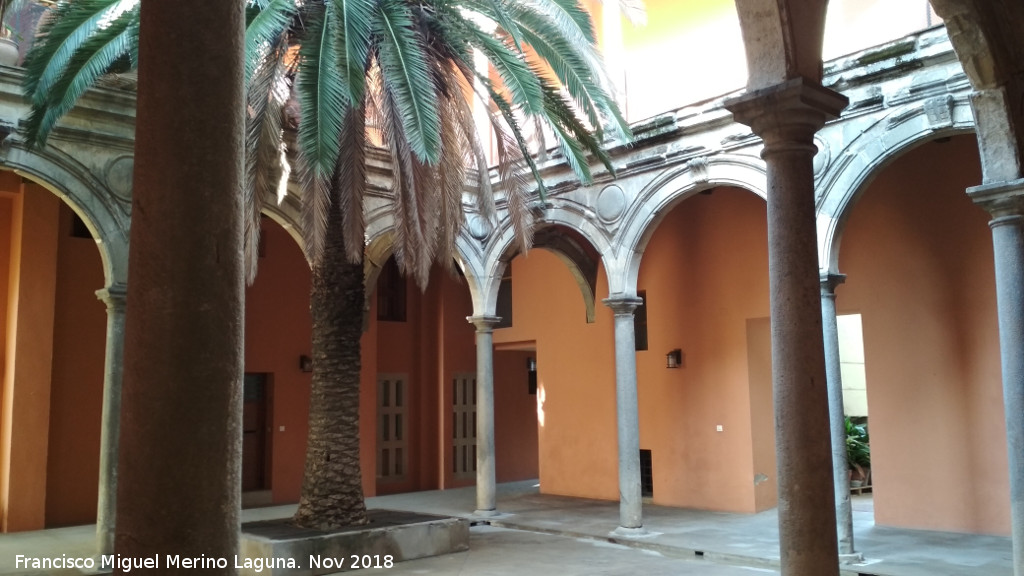 Convento antiguo de Santa Catalina - Convento antiguo de Santa Catalina. Claustro