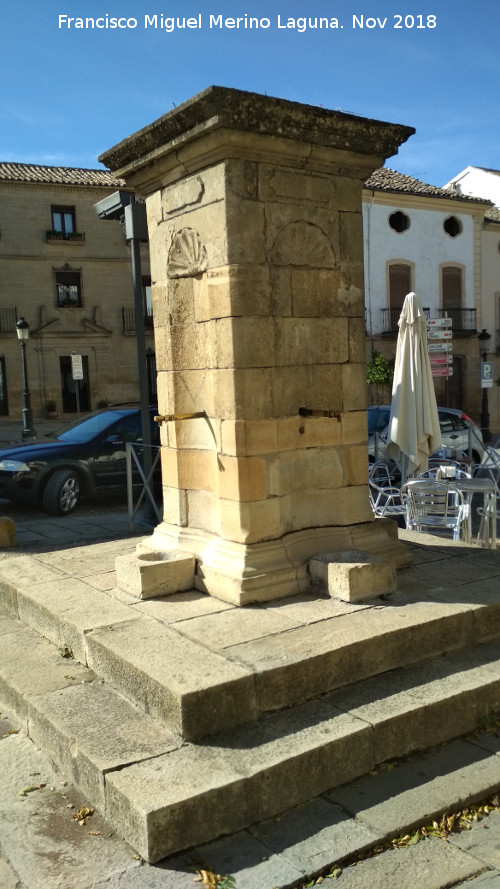 Fuente de la Puerta de beda - Fuente de la Puerta de beda. 