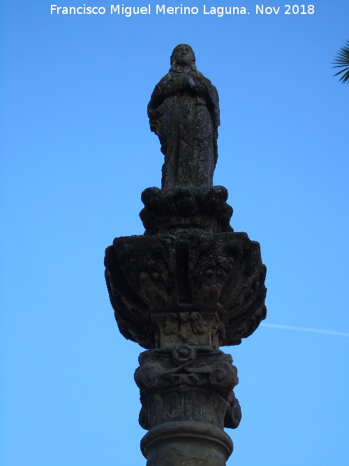 Fuente del Triunfo - Fuente del Triunfo. Virgen