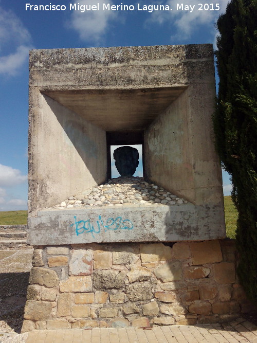 Monumento la Cabeza de Machado - Monumento la Cabeza de Machado. 