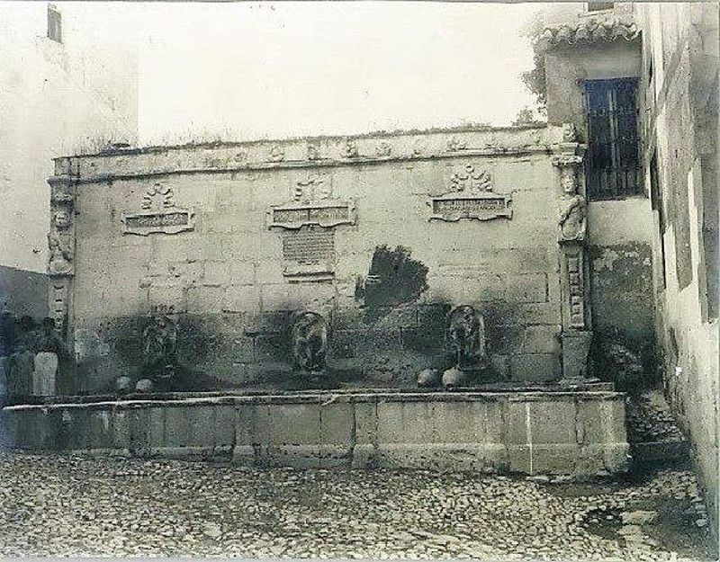 Fuente de Los Caos - Fuente de Los Caos. Foto antigua